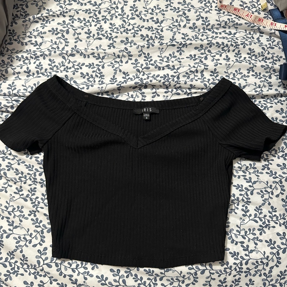 Black crop top